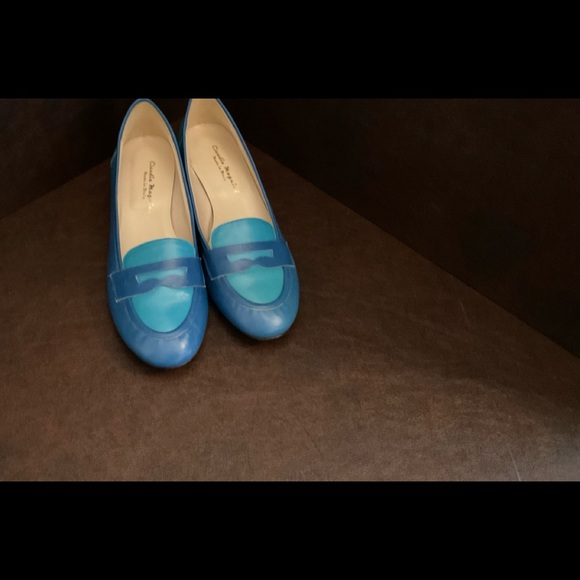 NEW Italian designed two toned loafers - Picture 1 of 4